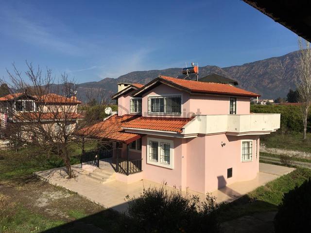 Nezih Semtte Satılık Vila 3