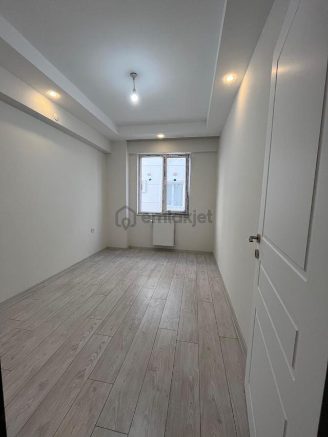 Öz Gaye Emlaktan Develi Reşadiye Mahallesinde Ana Cadde Üzeri Satılık Sıfır Daire 4