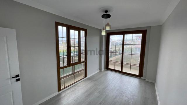 ^^ Koyuncu Gyrm ^^ 320m Arsa İçerisinde Muhteşem Havuzlu Villa Araba Takas Çek Vade 5