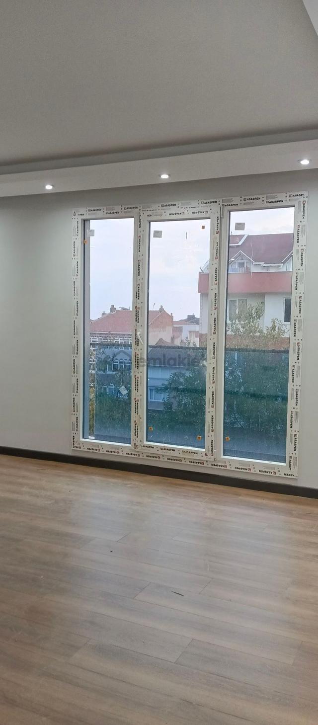 Beylikdüzü Gürpınar'da 2+1 Ara Kat İskanlı Sıfır Balkonlu Satılık Daire 5
