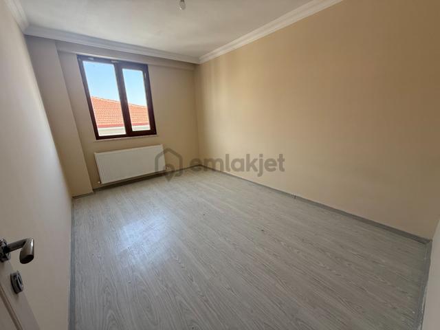 Emlakevim - Gümüşova Fatih Mah. De Satılık 2 + 1 Daire !! A Blok 5