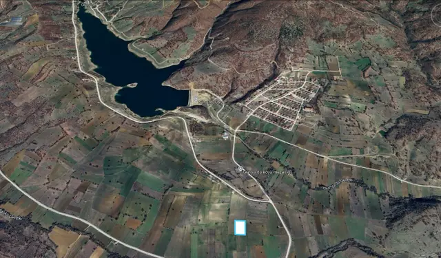 4.364 M2 Baraja Yakın Tarla 2