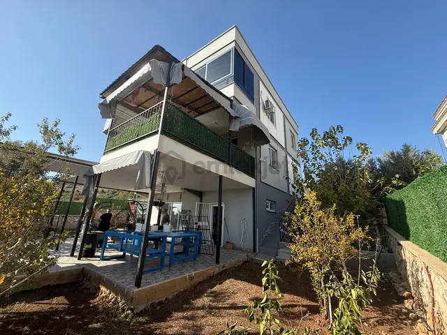Remax Toros'tan Darısekisi'nde Lüks Tripleks 5+1 Eşyalı Villa 2