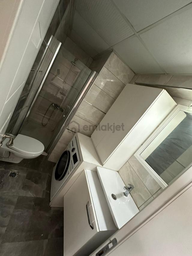 İstiklal Caddesi Üzerinde 5 Yıllık 3+1 Dublex Daire 4