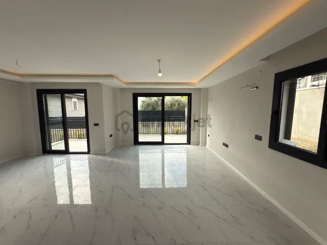 Kuşadası Kadınlar Denizi'nde Özel Havuzlu, Eşsiz Müstakil Yaşam Fırsatı 3