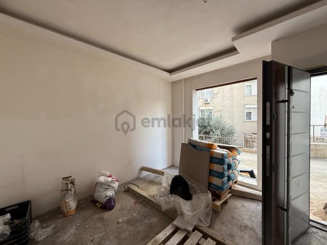 Seferihisar Hıdırlık’ta Kent Merkezinde Teraslı Ve Avlulu Müstakil Dubleks Villa 5