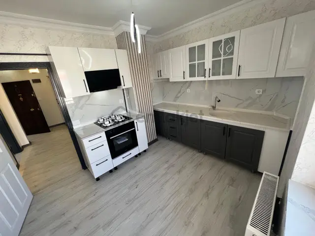 Osmangazi Mahallesi'nde Asansörlü Binada Full+full Yapılı 3+1 Daire! 2