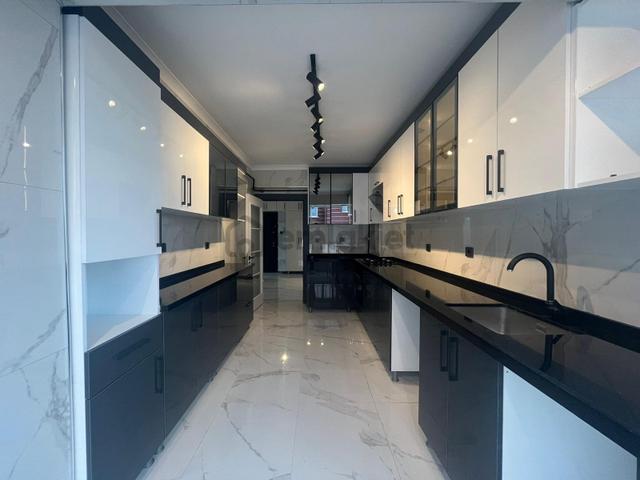 Atapark Mahallesi'nde Asansörlü E.banyolu Full Yapılı 3+1 Daire! 1