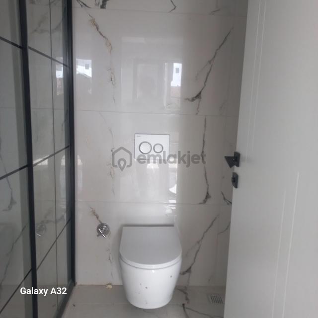 Fatıh Mah Saglık Ocağı Yanı 2+1 Ebeveyn Bânyolu 105 M² Satılık Daire 5