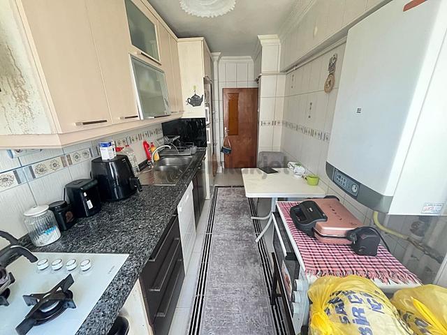 Burç Mahallesinde 3+1 Ara Katta Hazır Kiracılı Şok Fiyatlı Daire*** 3