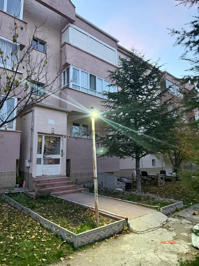 Sultandere 75. Yıl Mahallesinde 3+1 Satılık Daire 1