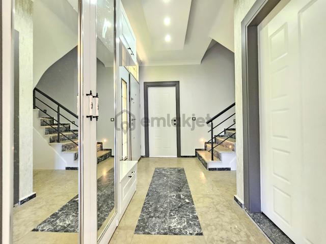 ▶ ▶ Akçay Körfez'den +manzaranız Kaz Dağları , Konforunuz Bu Villa+ 4