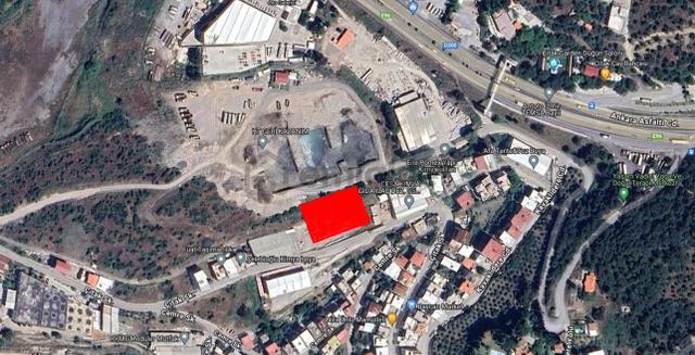 Bornova Kavaklıdere'de 2420 M2 Depo Ve İmalathane İmarlı Arsa 3