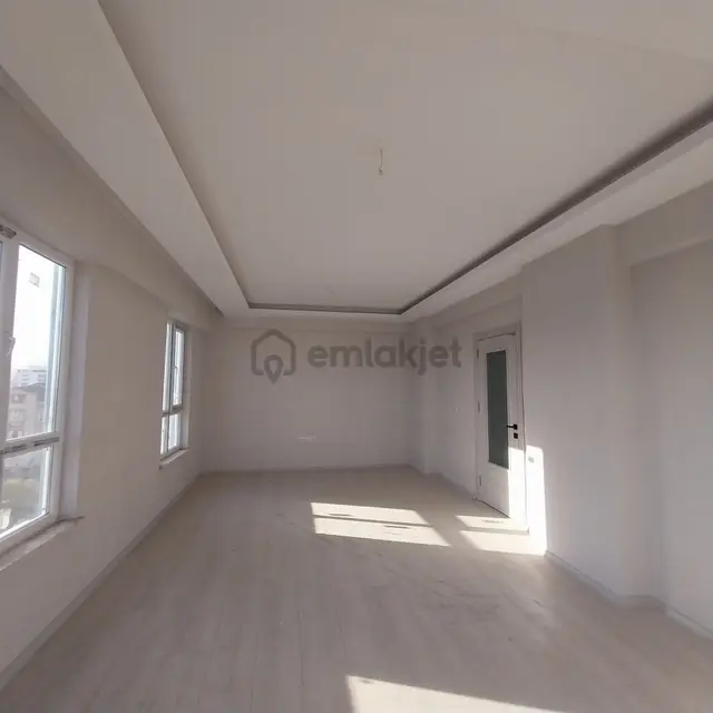 Meram Uluırmakta Satlık 3+1 Lüksarakat Daire 124 M2 Net 2