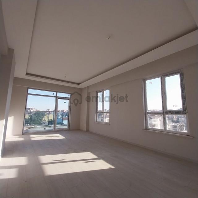 Meram Uluırmakta Satlık 3+1 Lüksarakat Daire 124 M2 Net