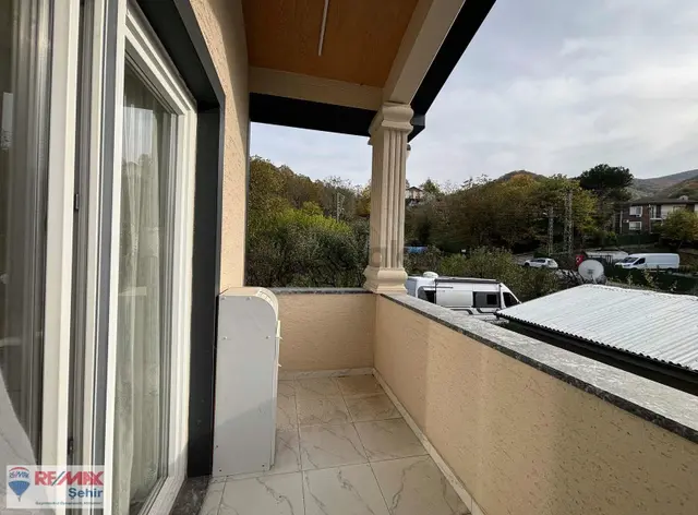 Remax Şehir Gacık'ta Doğa İçerisinde Satılık Müstakil Lüks Villa 3