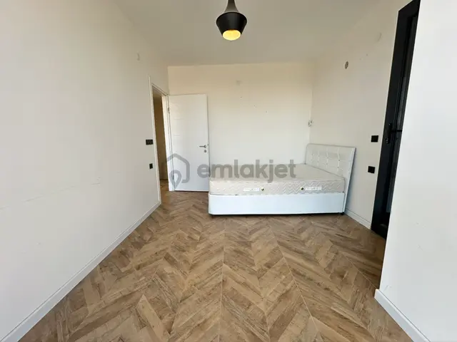 Didimde 3+1 Yerden Isıtmalı Havuzlu Köşe Bahçeli Villa 5