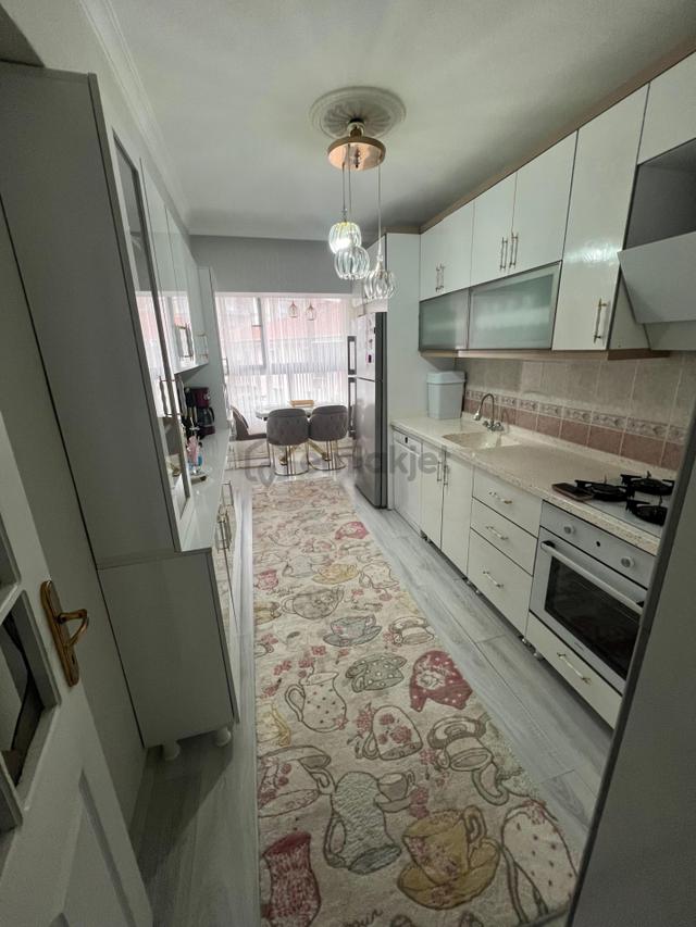 Ufuktepe'de Ankara Manzaralı Full+full Yapılı 5+1 Daire! 2