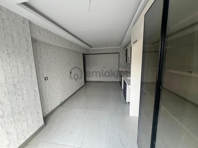 Atapark'ta Sıfır E.banyolu Full+full Yapılı 3+1 Daire 5
