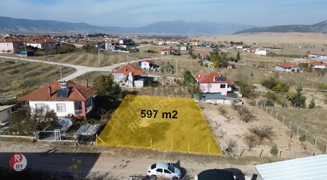 Antalya Korkuteli Bozova Ateşntepede Satılık 597m2 Arsa 2