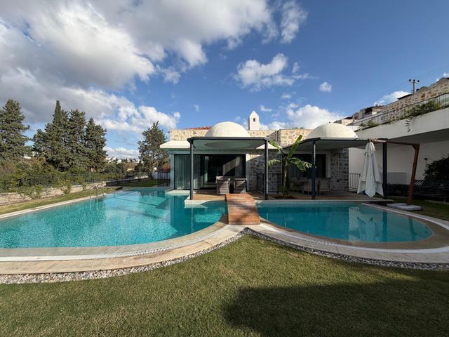 Bodrum 'da Satılık Bitez’in Kalbinde 5+2 Tam Müstakil Havuzlu Villa 4