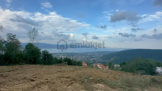 Sakarya Dibektaş'ta Satılık 3716 M² Göl Manzaralı Yatırımlık 2
