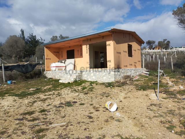 Bal Gayrimenkul - Akçaköyde Herşeyi Hazır Hisse Tapulu 340 M2 Bahçe 5