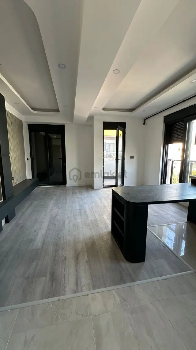 Bahçelievler’de 0 Yaş – Denize 250 M! Üç Cephe 2+1 Yerden Isıtma Bahçelievler’de 0 Yaş – Denize 250 M! Üç Cephe 2+1 Yerden Isıtma