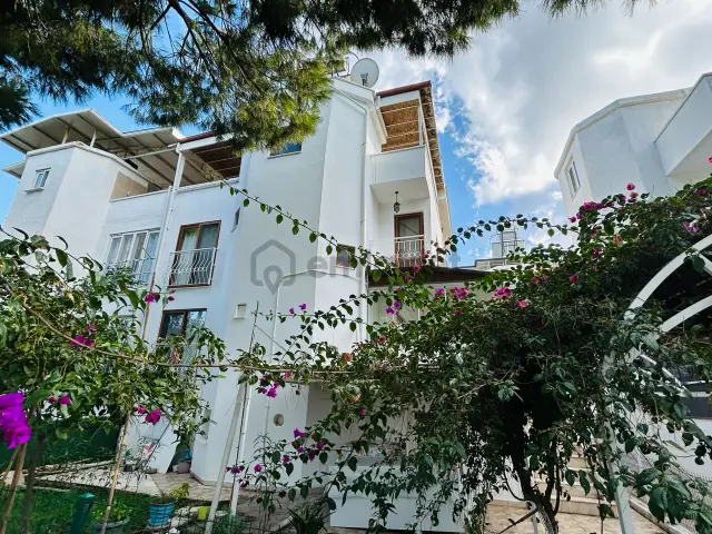 Didim Mavişehir Aydid Sitesin'de Satılık Park Cepheli Villa 2