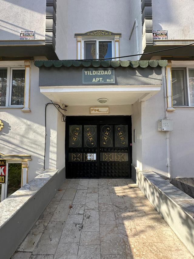Afyon Üçok Emlaktan İstiklal Mah Satılık 3+1 Temiz Bakımlı Diare 3