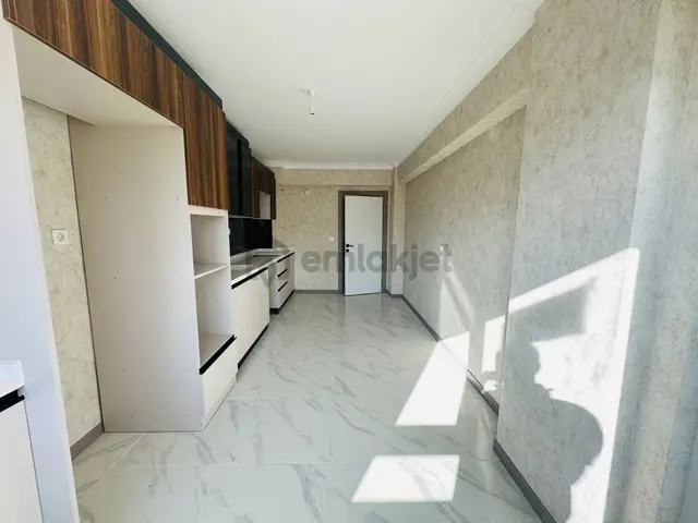 Karapürçek'te Salı Pazarı Yakını Full Yapılı 3+1 Satılık Sıfır Daire !!! 4