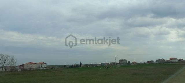 Karlıköy Merkezde Satılık 860 M² Tarla Yerleşim İçinde 4