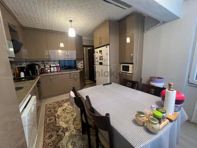 🏡 Peker Mahallesi 🏡 ✅3+1 120m2 4 Katlının 1 Katı Arakat ❇️ Kapalı Mutfak 4