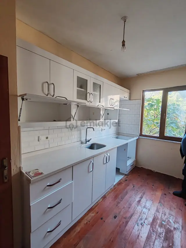 Altın Emlak Giresun'dan Çıtlakkale'de Valiliğe Yakın 110m2 Sobalı 3+1 Kiralık Daire 4