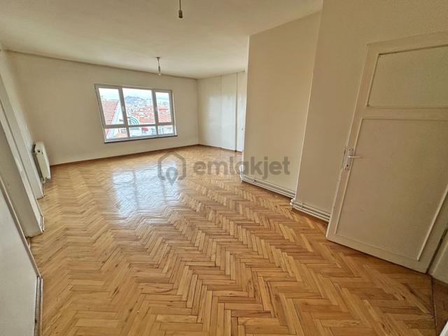 Abidinpaşa Mahallesinde Katta Manzaralı 3+1 Satılık Daire 1