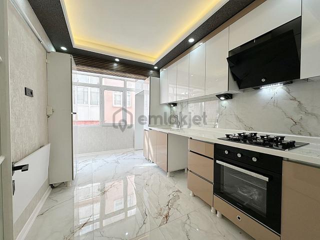 Ayvalı Mahallesi'nde Ön Cephe Katta Full Yapılı 3+1 Daire! 2