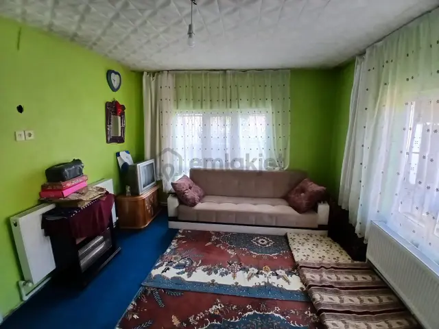 Akçay Emlak'tan Akşehir Nimetullah Nahçivani Ortaokulu Yanında Doğalgazlı Satılık Müstakil Ev 3