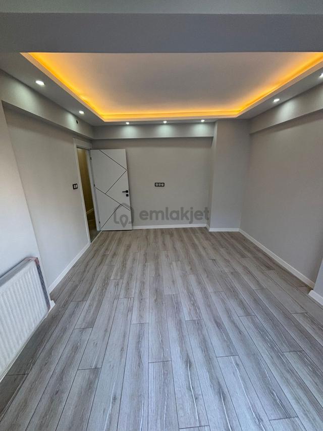 🏡alayabey Mahallesi🏡 ✅3+1 M2 120m2 5 Katlının 3 Katı Full Tadilatlı Petek Kombili Arakat 5