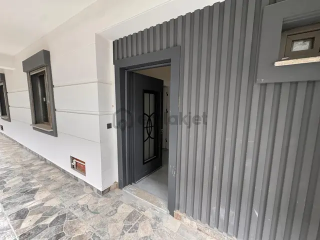 Edremit Çamlıbelde Site İçinde Kapalı Otoparklı 2+1 Daireler 1