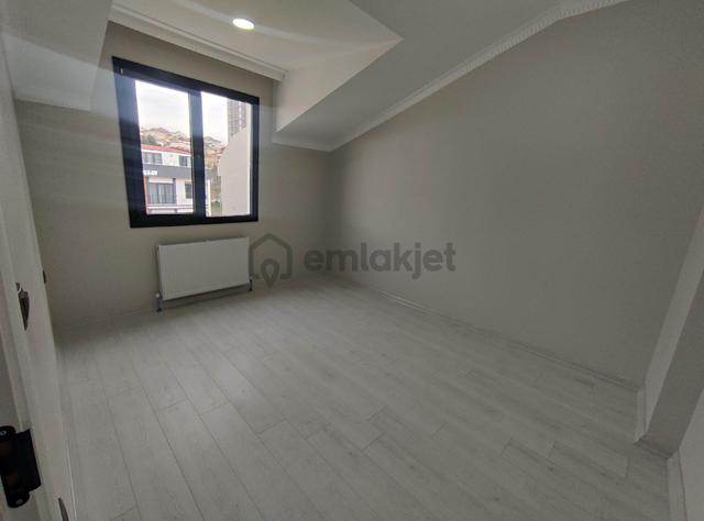 Mehmet Akif'te Metroya Yürüme Balkonlu Ferah Sıfır 4+2 Dubleks Daire 3