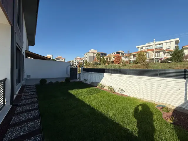 Seferihisar Gözsüzler’de Köşe Parsel 4+2 Lüks Villa! 3