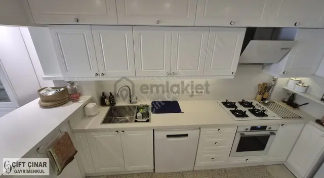 Yalı Mah.de İçi Full Yapılı Çift Cepheli Kapalı Otoparklı Daire 2