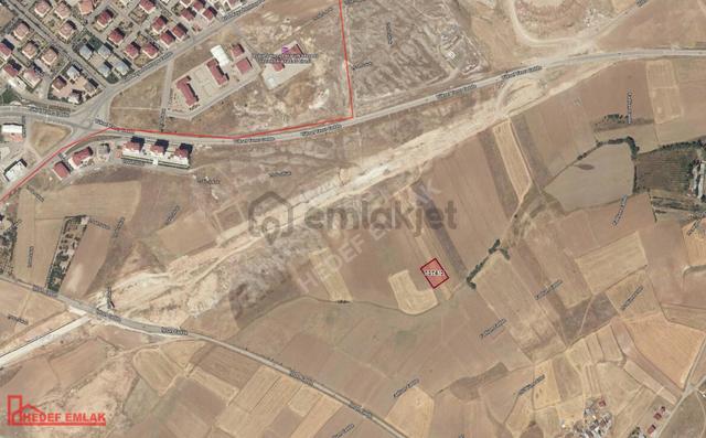 Hedef Emlaktan İşhanda 3 Villalık Tek Tapu Arsa 3