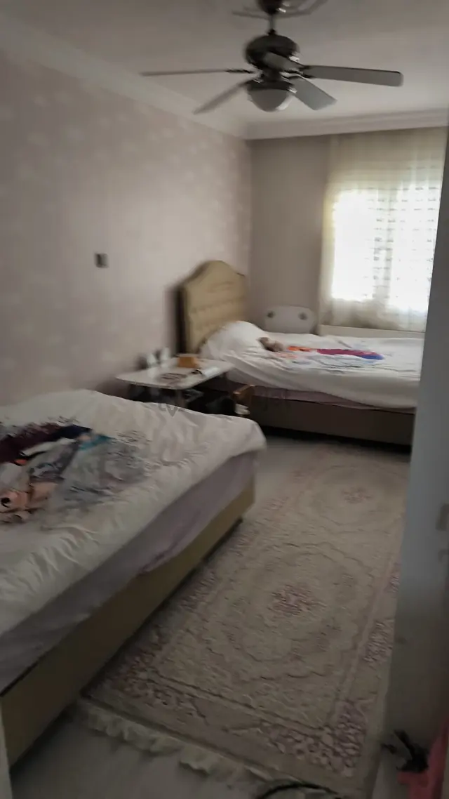 Karabağlar Y Yurt Satılık Daire Asansörlü 3