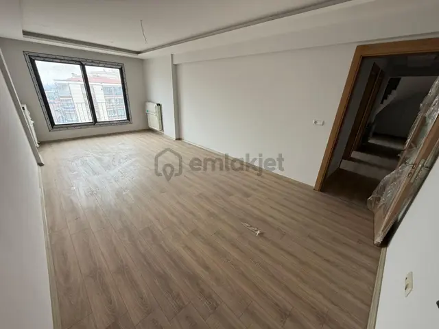 🏡50 Yıl Mahallesi 🏡 ✅6+1 200m2 5 Katlının Çatı Dubleksi ❇️full Özelikli Petek Kombili 5