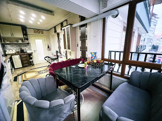 Burç Ve Pamuklar Sınırı Kızılcahamam Cadde Üstü Ful Yapılı 5+1 5