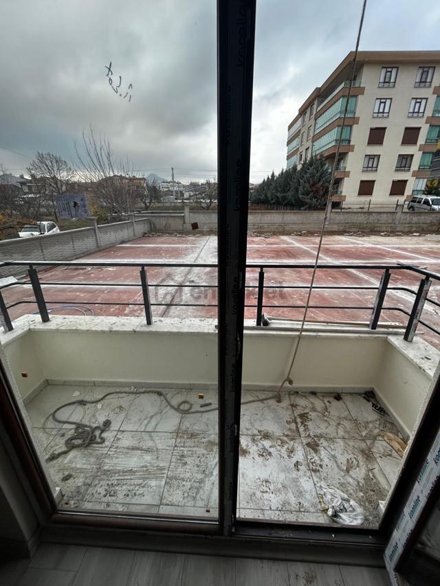 İsa Kavak Gayrimenkul'den Satılık 3+1 Daire – Selçuklu Hanaybaşı 4