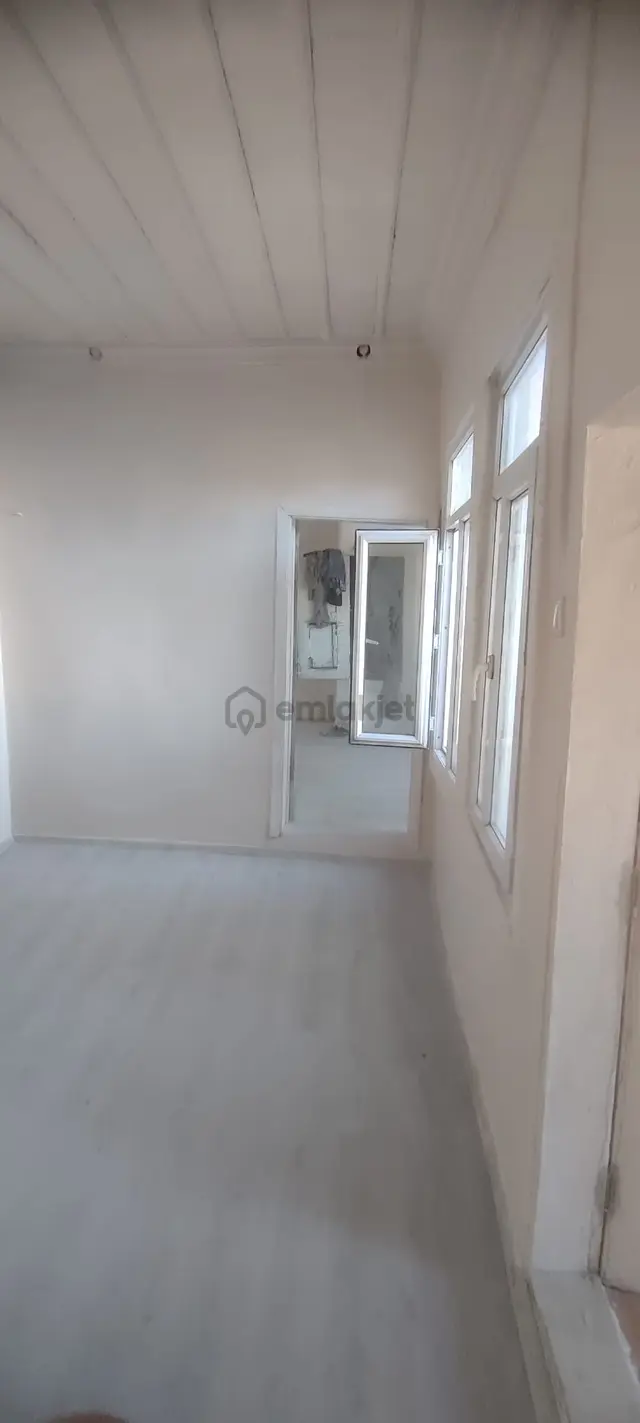 Afyon Tezcan Emlaktan Fakıpaşa Mah 4+1 Satılık Daire 4
