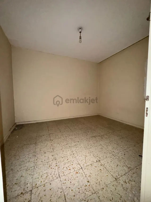Yüreğir Başkent Hastanesi Civarı Kiralık 2+1 Daire 4