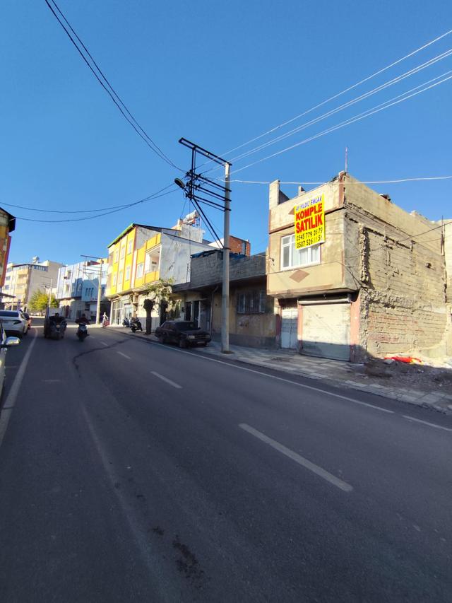 Ayyıldız Emlaktan 95 M2 Mustakil İki Katlı Garajlı Cadde Üzeri 5